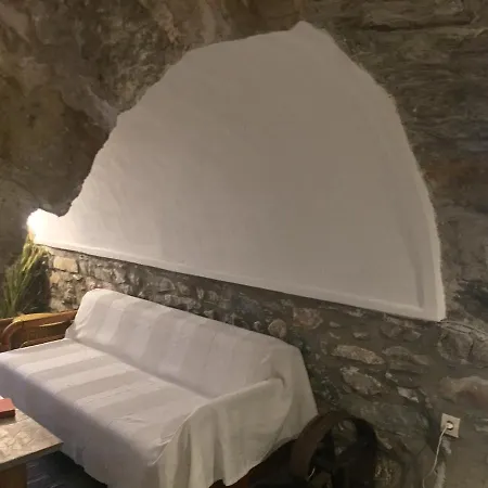 Lagadi 1860 Country house