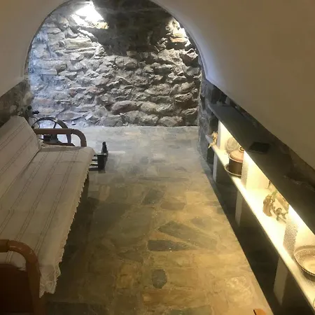 Casa di campagna Lagadi 1860 *