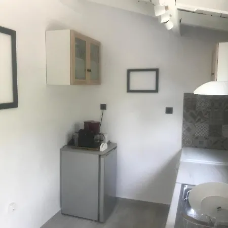 Lagadi 1860 컨트리하우스 Trakhila