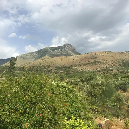 Εξοχικό σπίτι Lagadi 1860 Trakhila