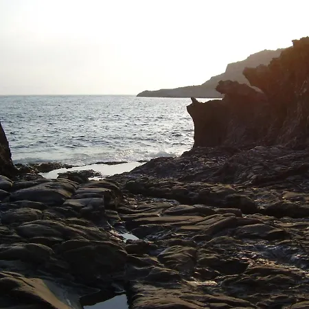 Lagadi 1860 컨트리하우스 Trakhila